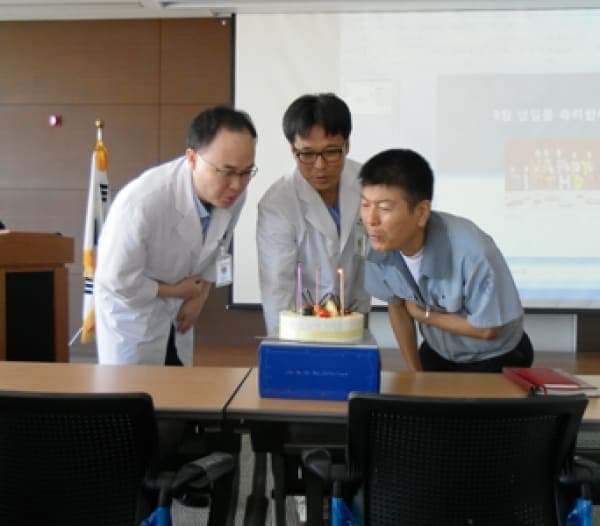 [8월 5일]직원조회 사진 1