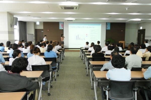 [11월 4일]직원조회 사진 1