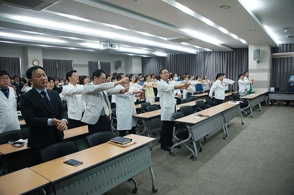 [6월 1일]17주년 개원기념식 사진 2