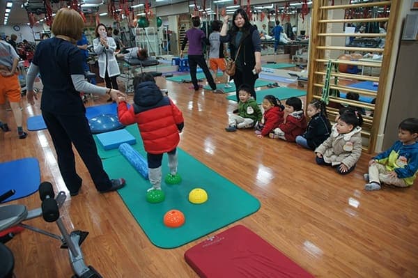[11월 19일]파랑새어린이집/유치원 견학 사진 4