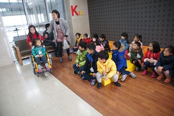 [11월 24일]초록아트어린이집 견학 사진 9