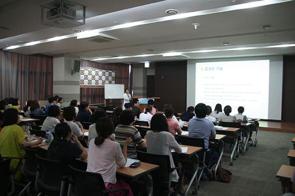 현대유비스병원, 갑상선질환 conference 실시 사진 1